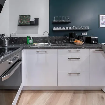 Apartment ⟬giacomelli⟭ Quartier Calme⁕wifi⁕proche Michelin⁕